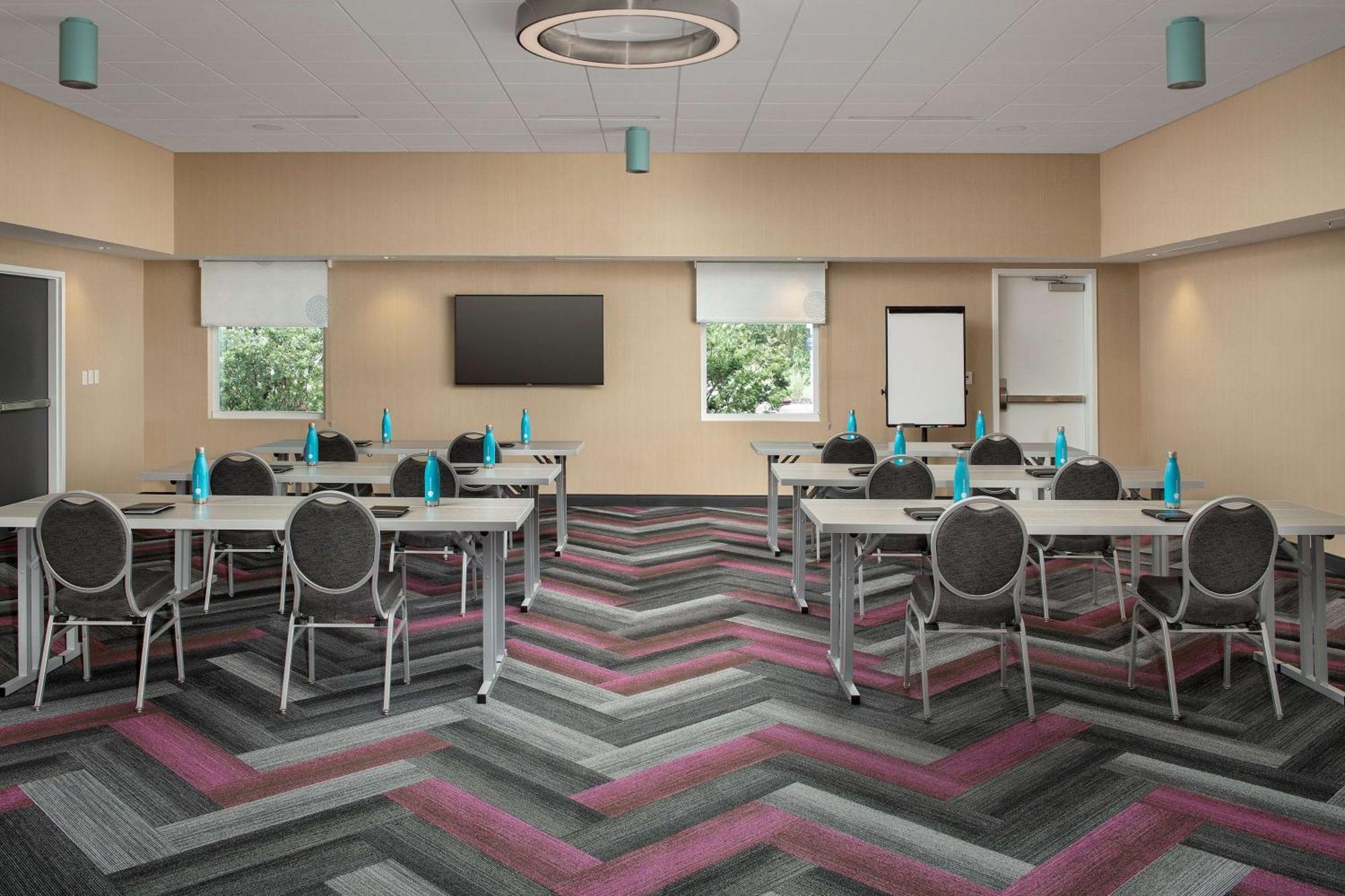 Tru By Hilton Orlando Convention Center Hotel Williamsburg Buitenkant foto